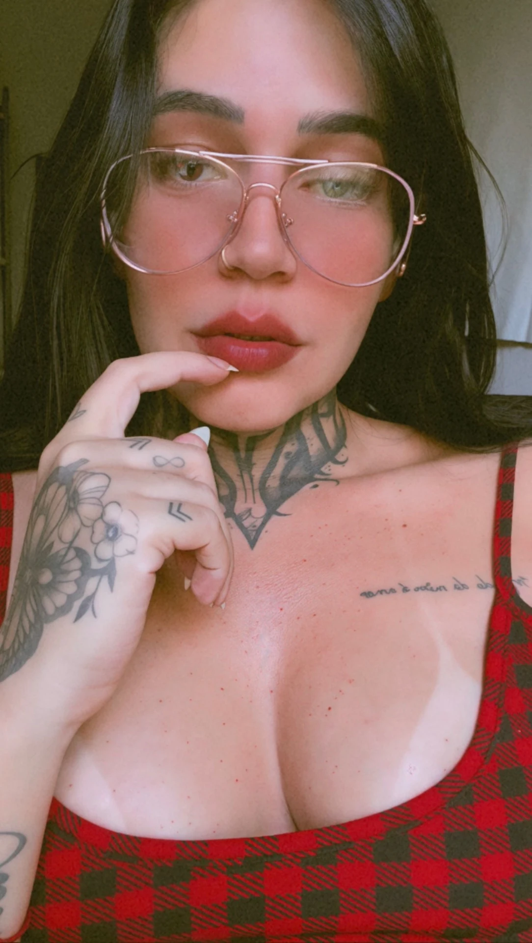 Engel Menezes, acompanhante morena em Curitiba, PR - Real Prazer
