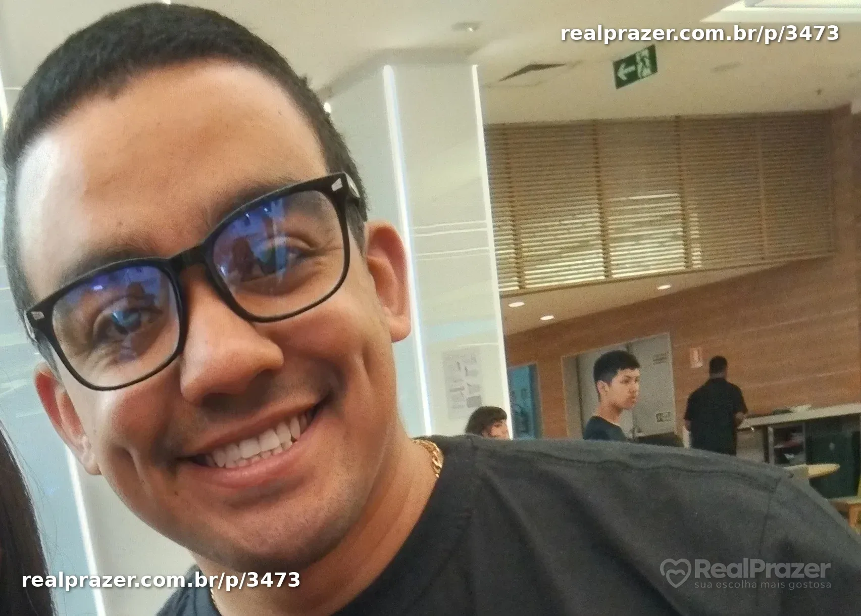 Fernando, garoto de programa moreno corpo medio em Porto Alegre, RS - Real Prazer