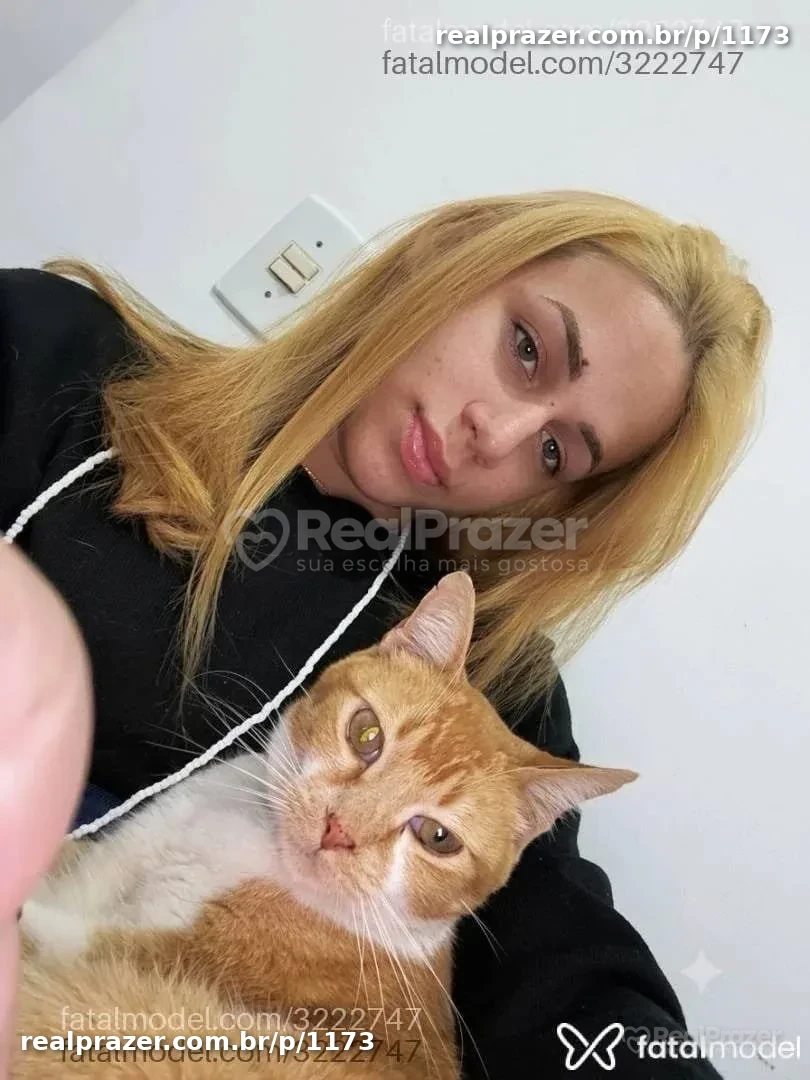 Heloá Silva, acompanhante trans loira corpo medio em Anápolis, GO - Real Prazer