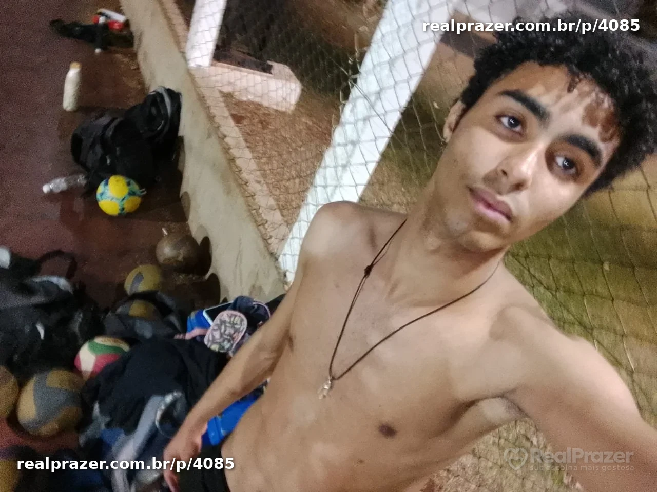 Hero, garoto de programa moreno magro em Londrina, PR - Real Prazer