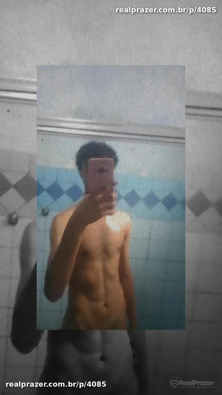 Hero, garoto de programa moreno magro em Londrina, PR - Real Prazer