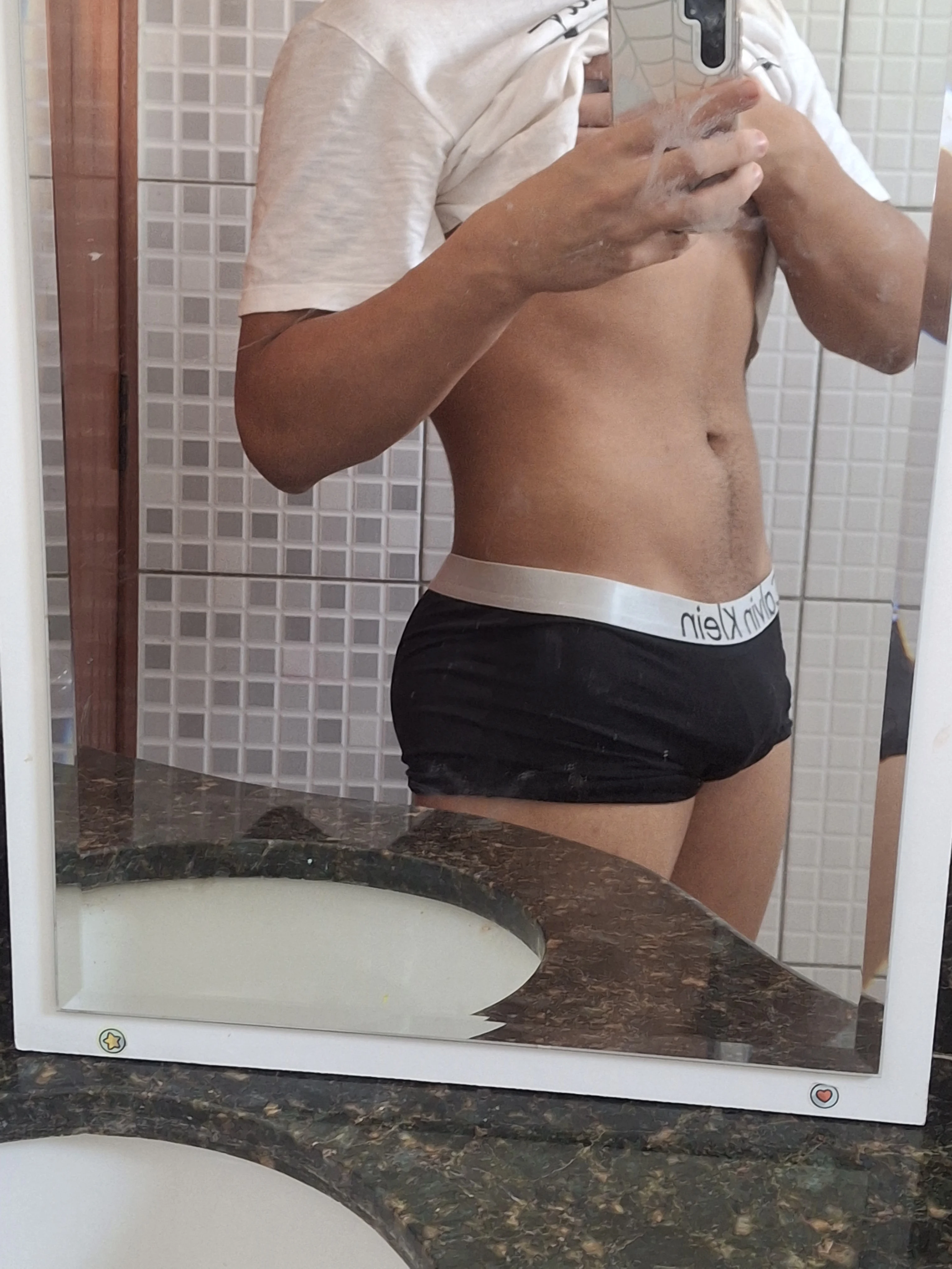 Johnk, garoto de programa em Uberaba, MG - Real Prazer