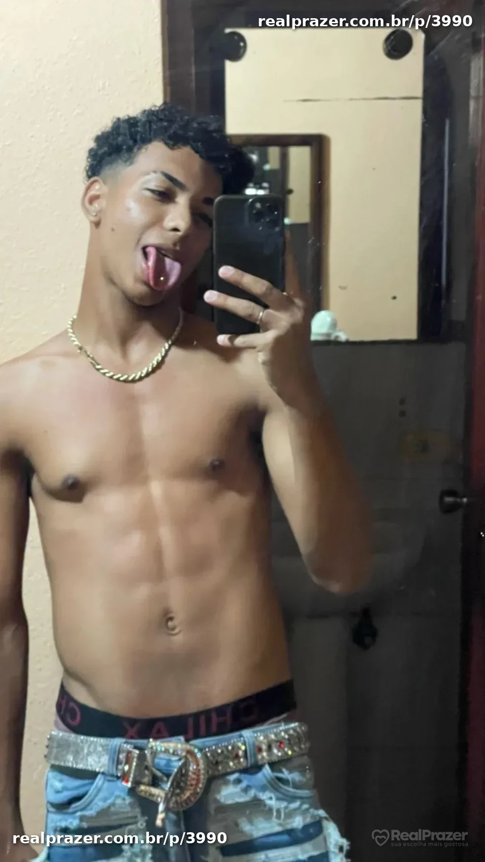 José, garoto de programa em Curitiba, PR - Real Prazer