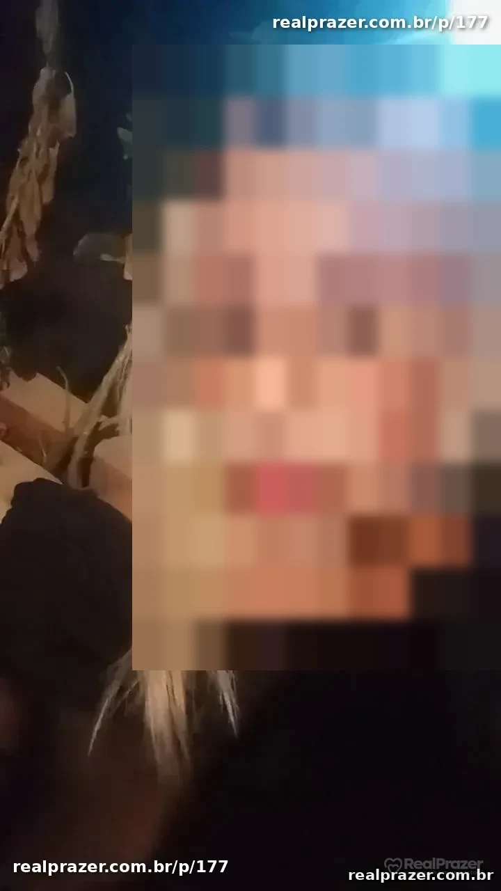 Julia Pimentel, acompanhante loira de cabelos longos magra em Araçatuba, SP - Real Prazer