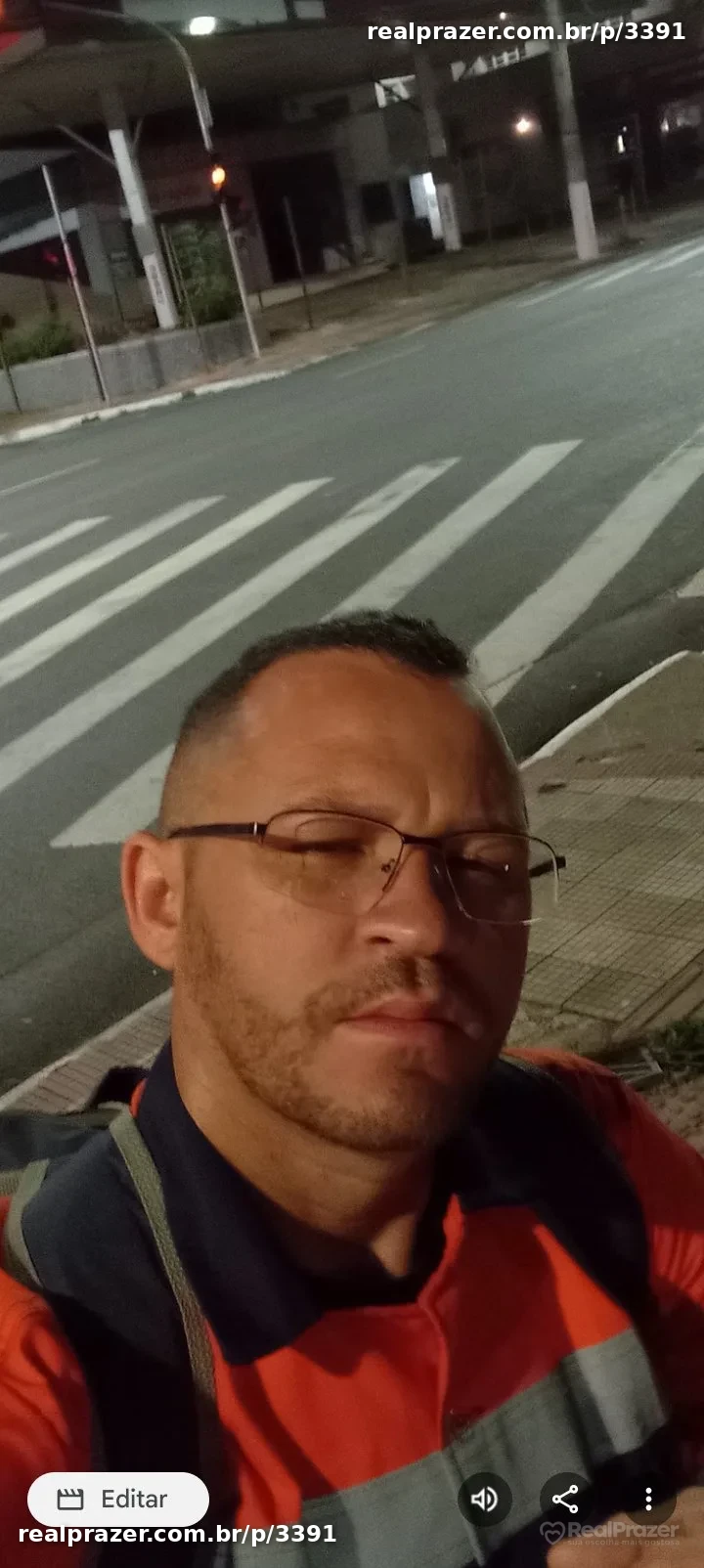 Marcelo, garoto de programa castanho atletico em Araxá, MG - Real Prazer