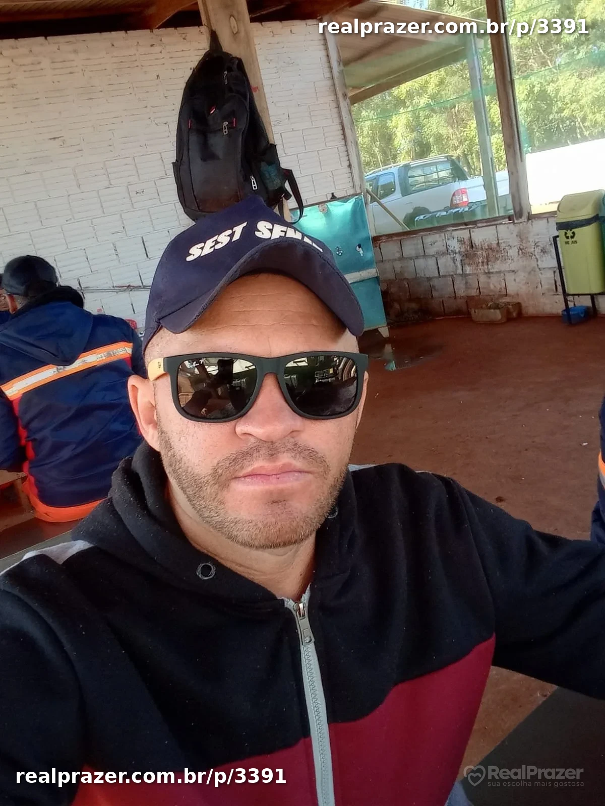Marcelo, garoto de programa castanho atletico em Araxá, MG - Real Prazer