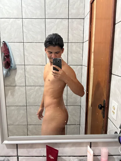 Passivo guloso, garoto de programa magro em Goiânia, GO - Real Prazer