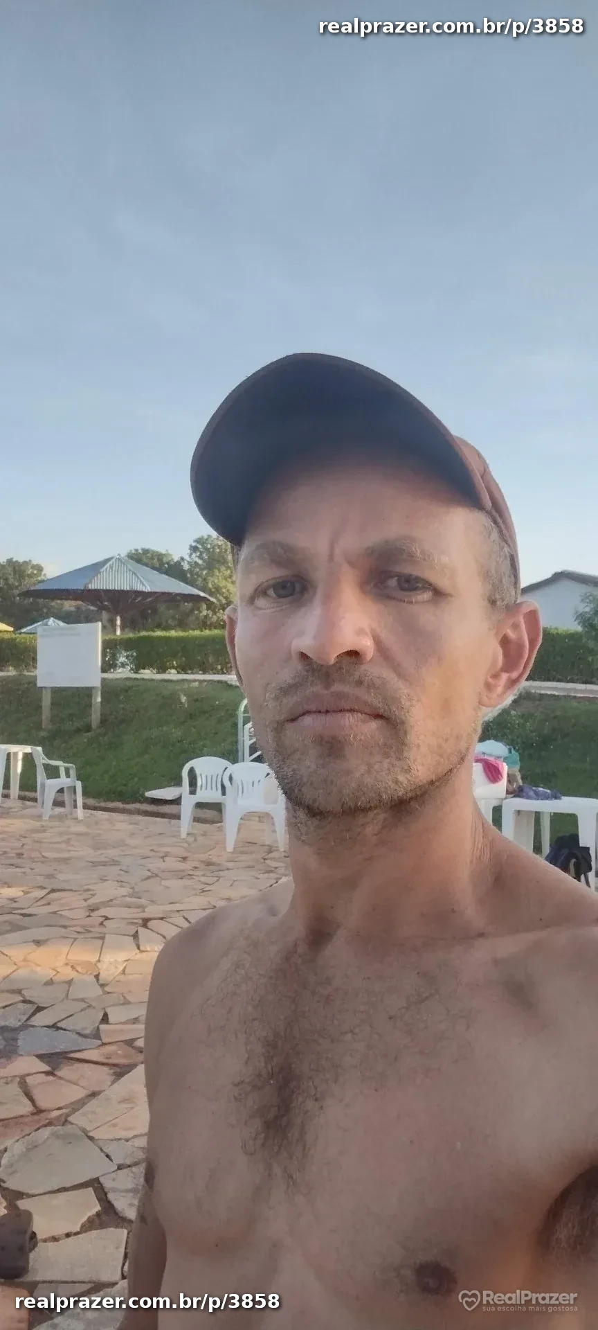 Pedreiro, garoto de programa em Jataí, GO - Real Prazer