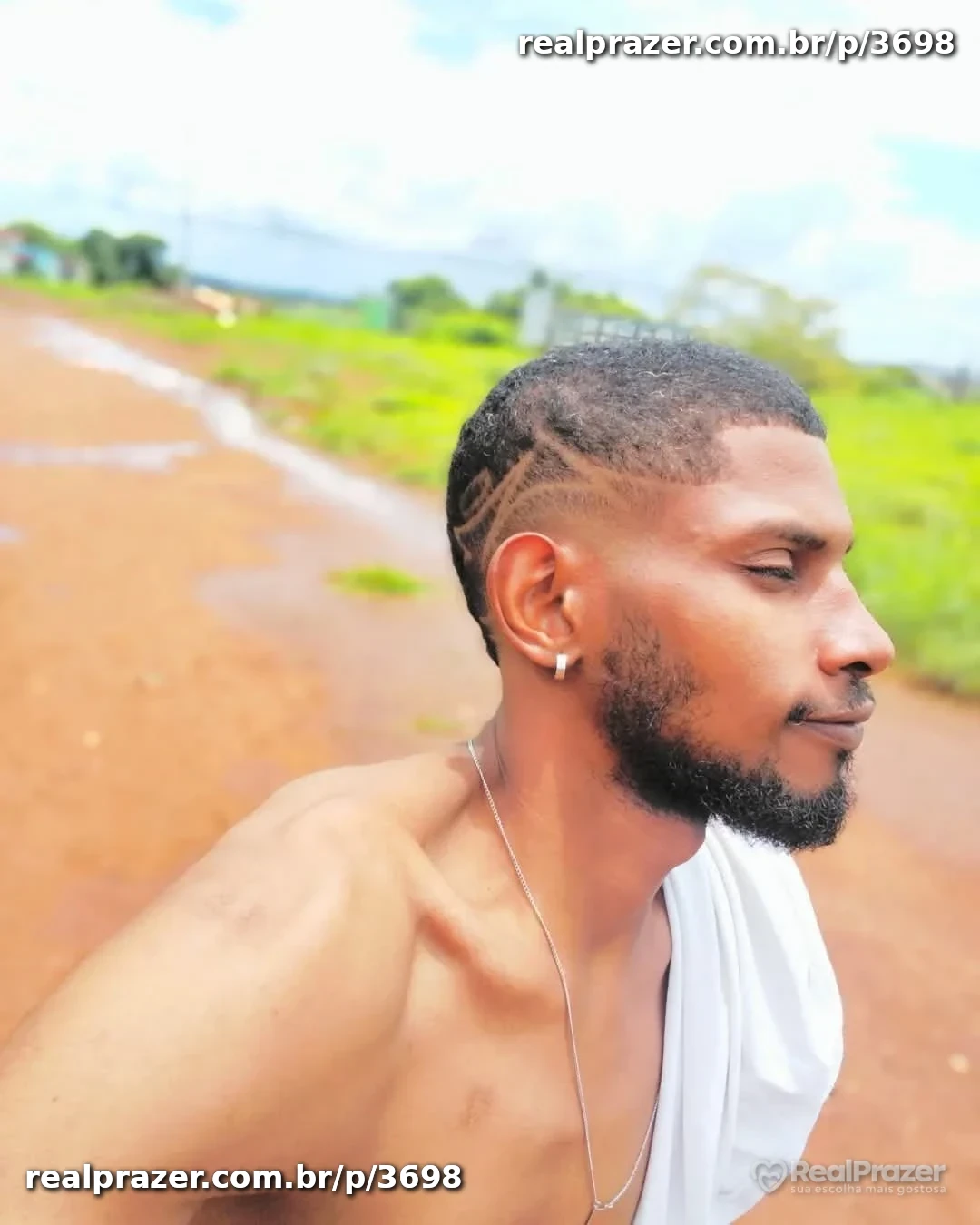 Pedrin, garoto de programa moreno slim em Goiânia, GO - Real Prazer