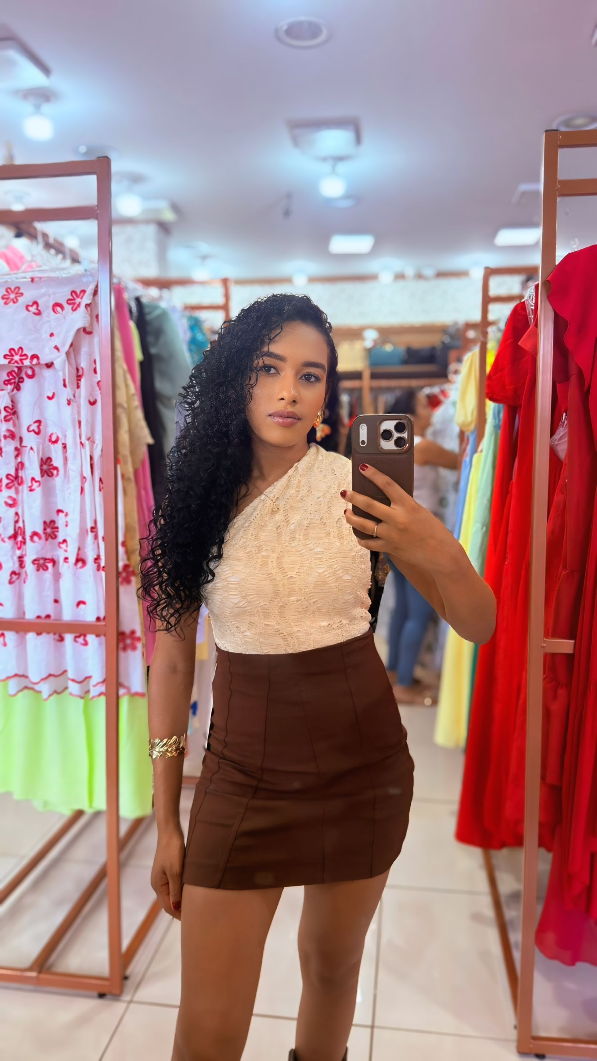 Sarah Cristina, acompanhante morena corpo medio em Rio Verde, GO - Real Prazer