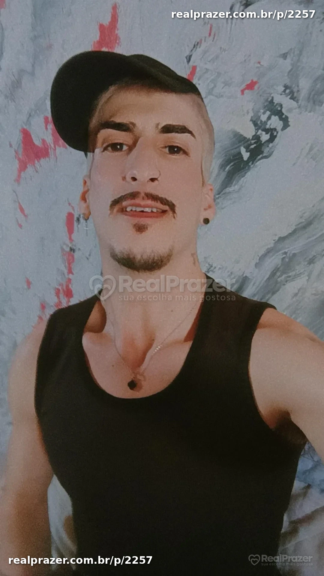 TotallSigillo, garoto de programa castanho magro em Curitiba, PR - Real Prazer