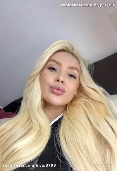 Valentina Blanc, acompanhante loira magra em Tangará da Serra, MT - Real Prazer Valentina Blanc, acompanhante loira magra em Tangará da Serra, MT - Real Prazer