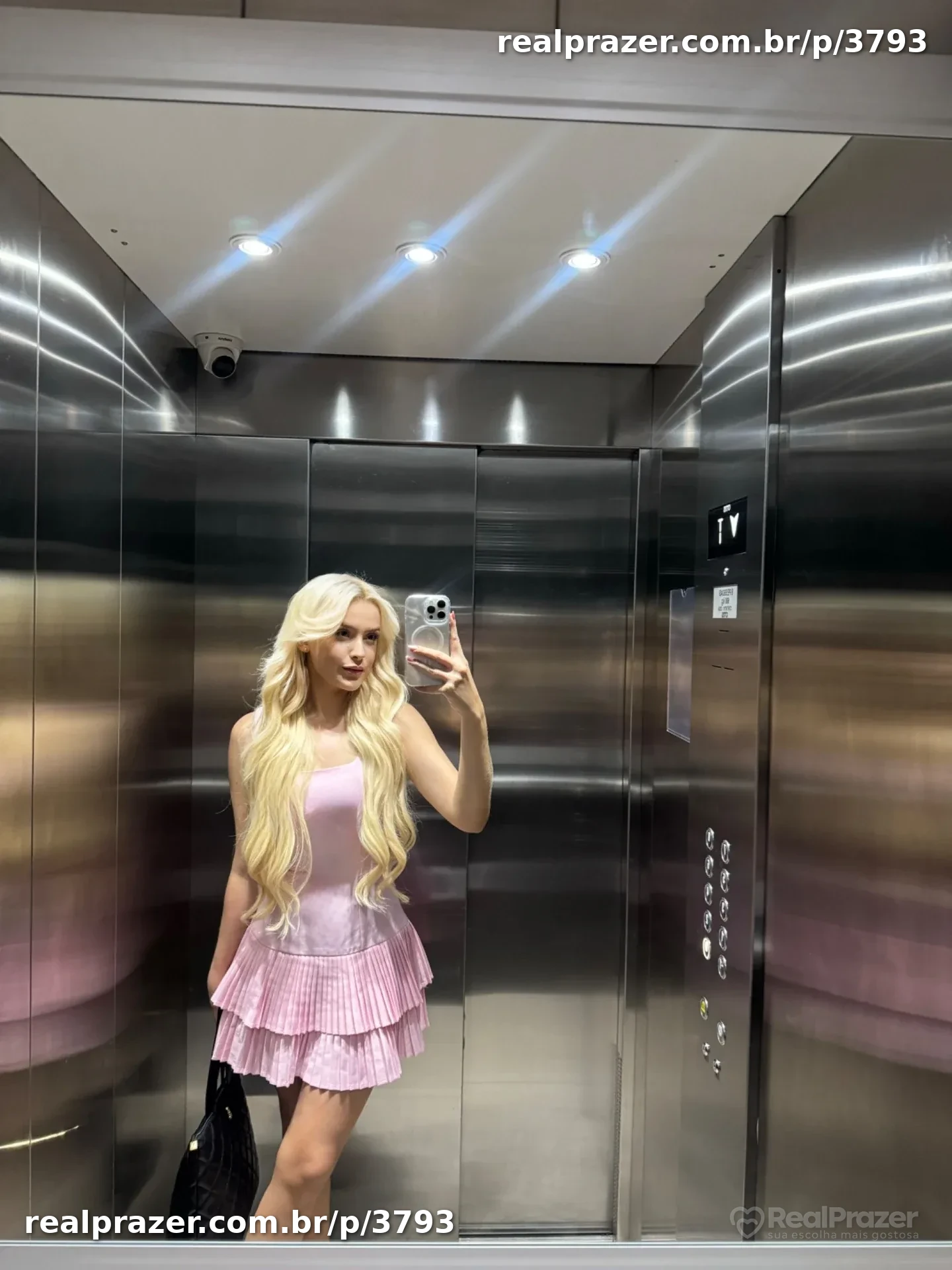 Valentina Blanc, acompanhante loira magra em Tangará da Serra, MT - Real Prazer