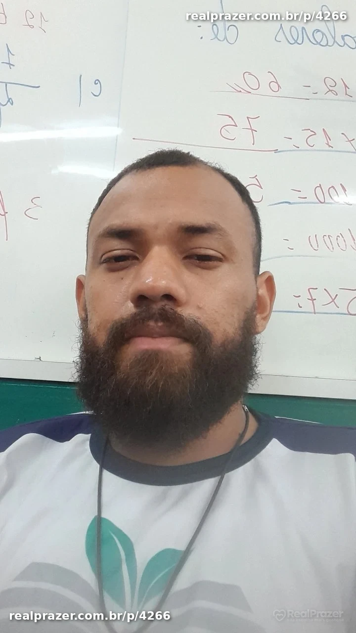 Victor Arcos, garoto de programa moreno corpo medio em Manaus, AM - Real Prazer
