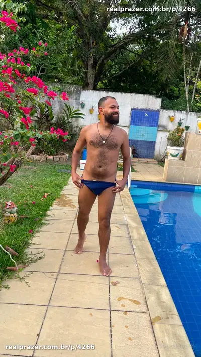 Victor Arcos, garoto de programa moreno corpo medio em Manaus, AM - Real Prazer