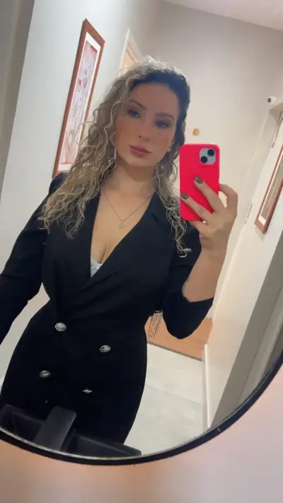 Alice Ferraz, acompanhante em Balneário Camboriú, SC - Real Prazer Alice Ferraz, acompanhante em Balneário Camboriú, SC - Real Prazer