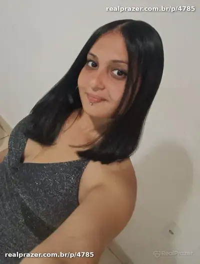 Laura, acompanhante castanha magra em Petrópolis, RJ - Real Prazer