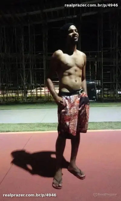 Mulektop, garoto de programa castanho slim em Araxá, MG - Real Prazer Mulektop, garoto de programa castanho slim em Araxá, MG - Real Prazer