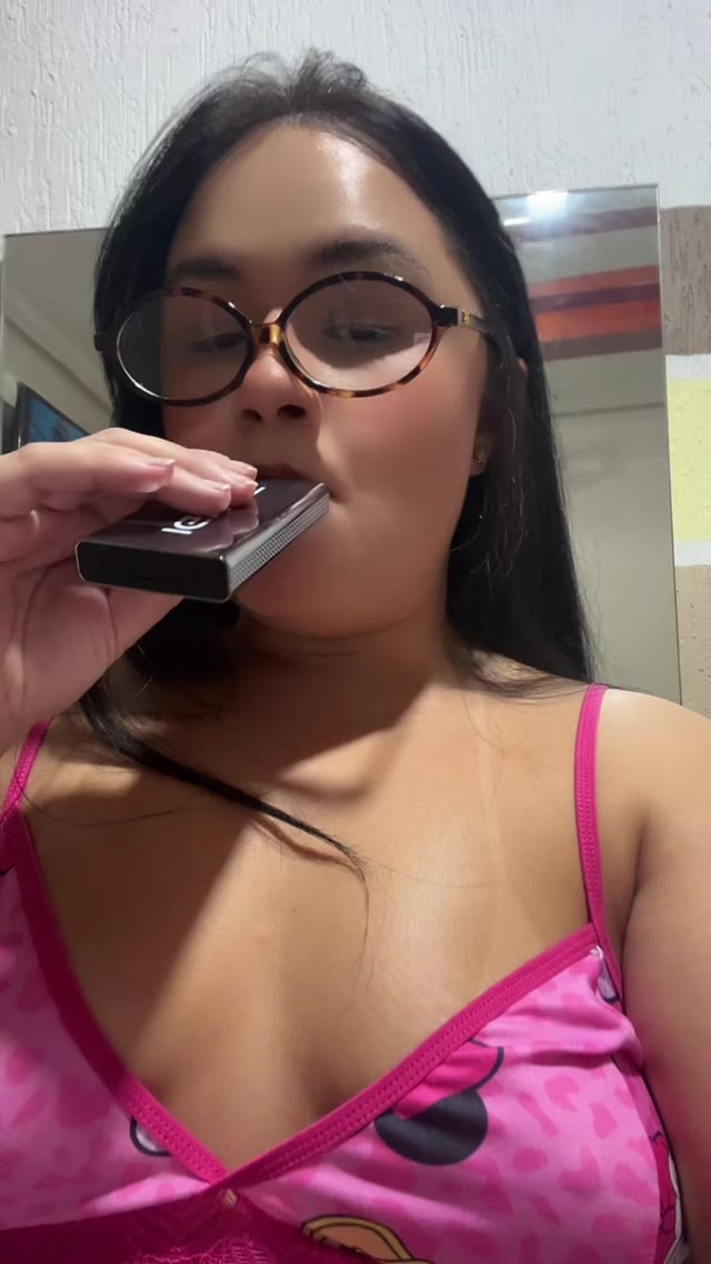 Video de Debora, acompanhante morena de cabelos longos gostosa em São Paulo, SP - Real Prazer
