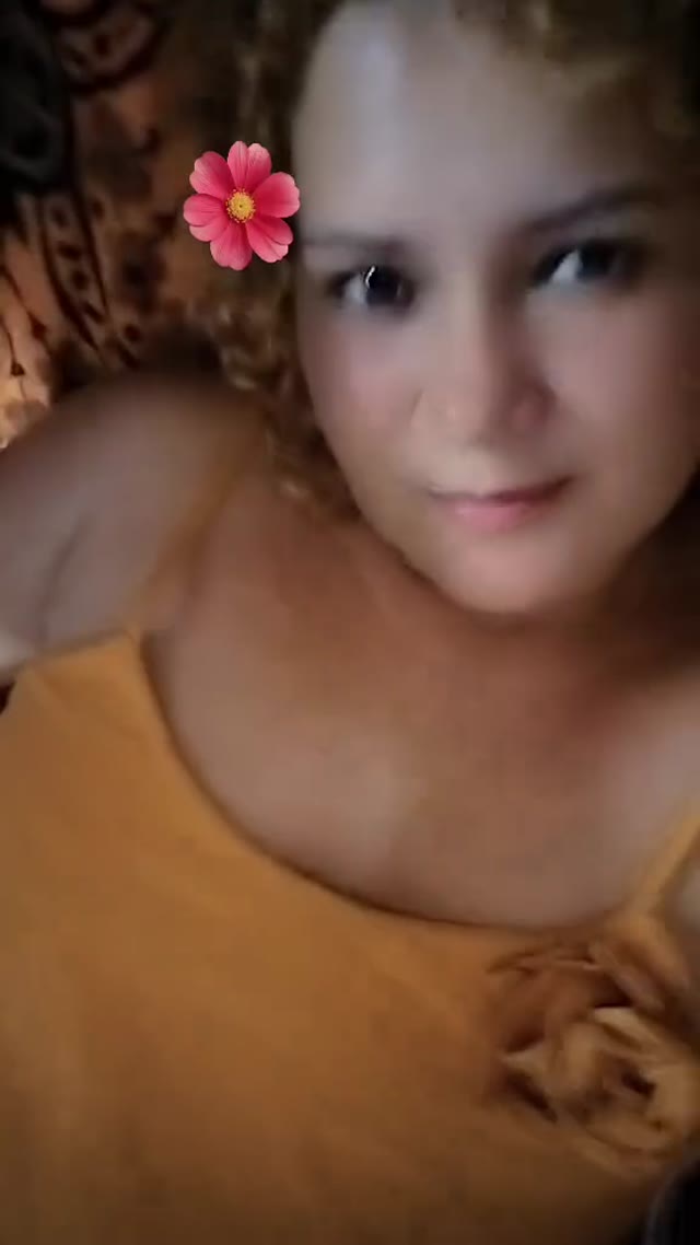 Video de Suzy Silva, acompanhante loira corpo medio em Codó, MA - Real Prazer
